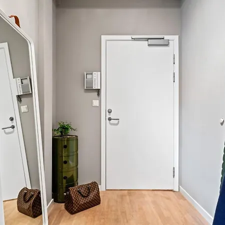 아파트 Modern In The Heart Of *